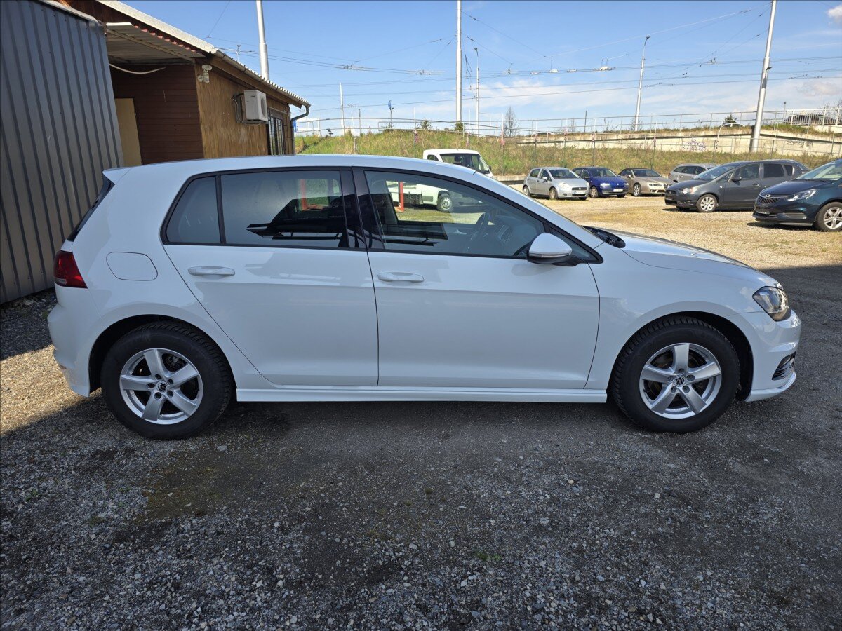 Volkswagen Golf Hatchback 1,2 l 63 kw