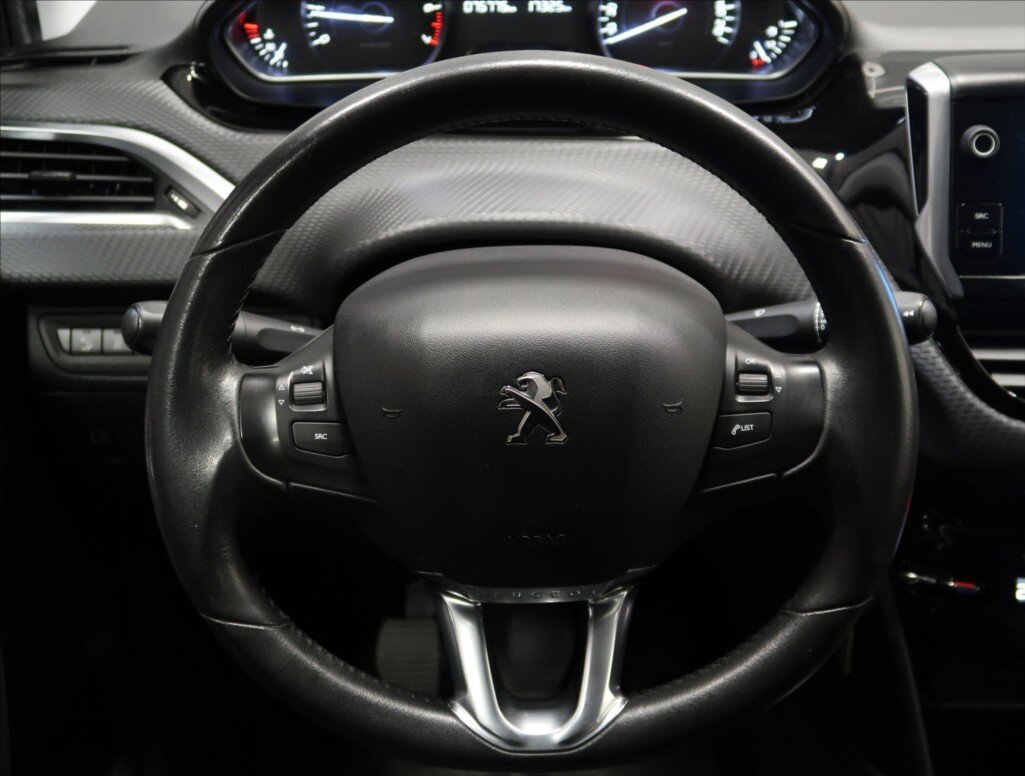 Peugeot 2008 SUV / Terénní 1,2 l 81 kw
