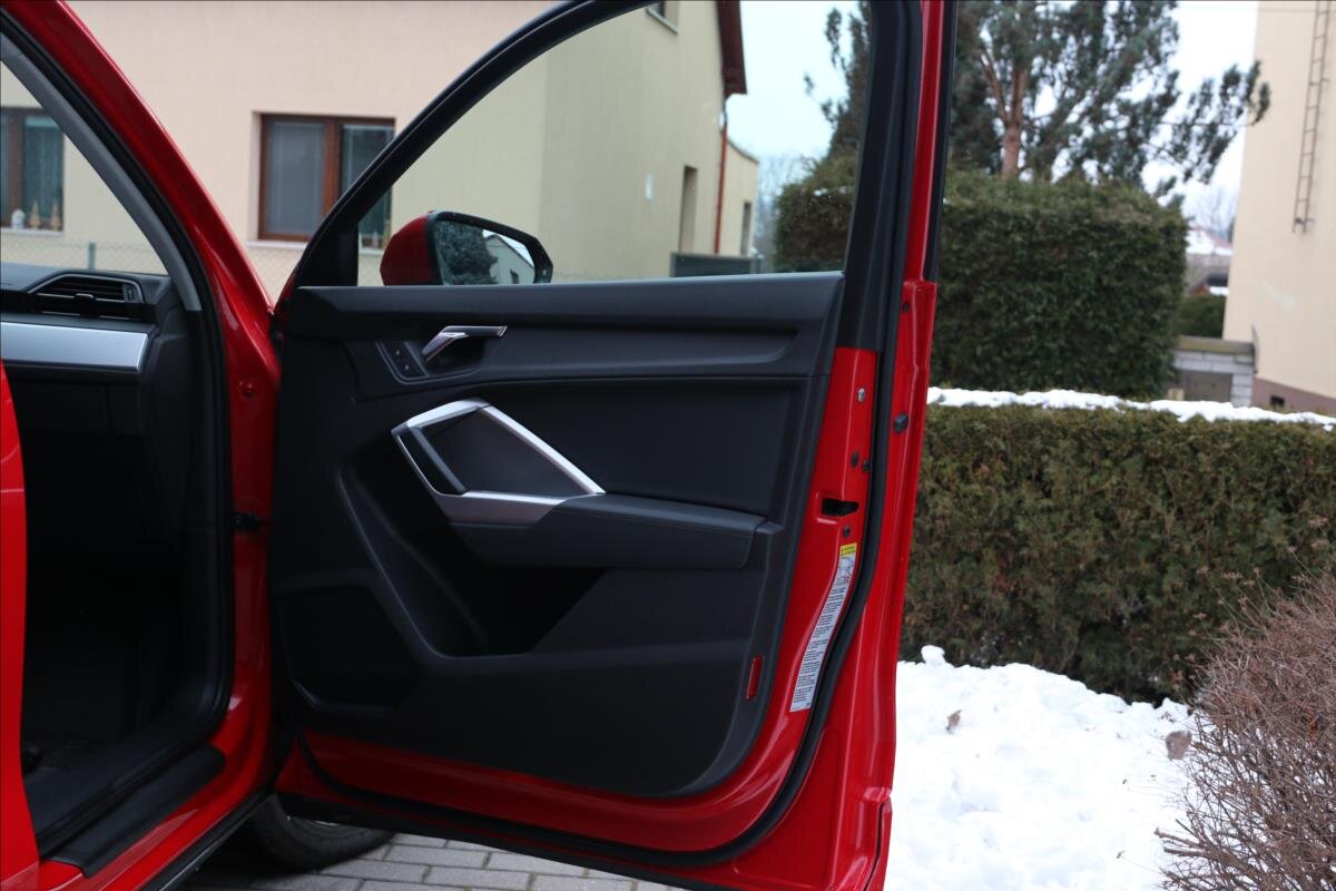 Audi Q3 SUV 2,0 l 140 kw