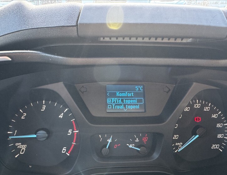 Ford Transit Custom 12