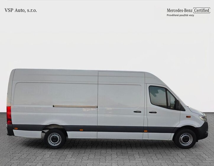 Mercedes-Benz Sprinter 7