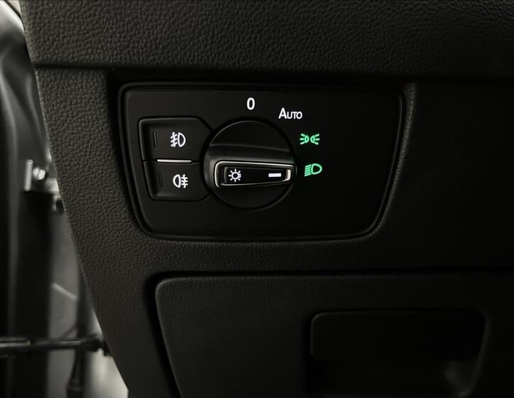 Volkswagen Passat Kombi 2,0 l 110 kw