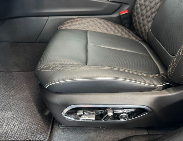 Jeep Grand Cherokee 11