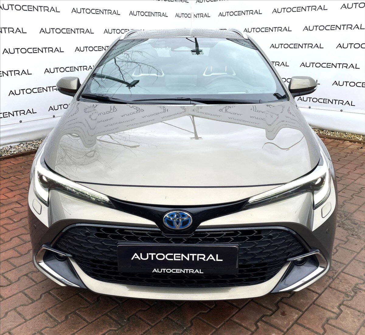 Toyota Corolla Kombi 2,0 l 112 kw