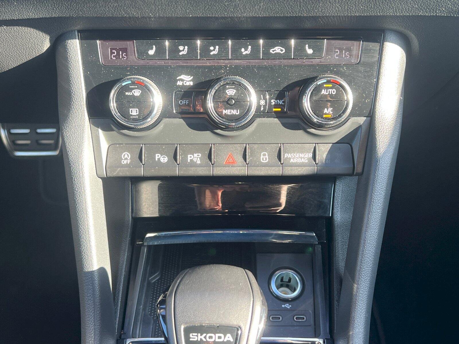 Škoda Karoq SUV / Terénní 1,5 l 110 kw