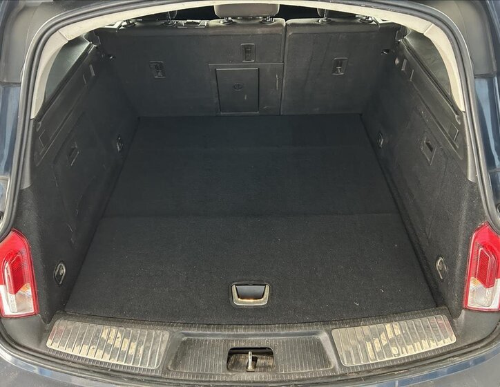 Opel Insignia Kombi 2,0 l 96 kw