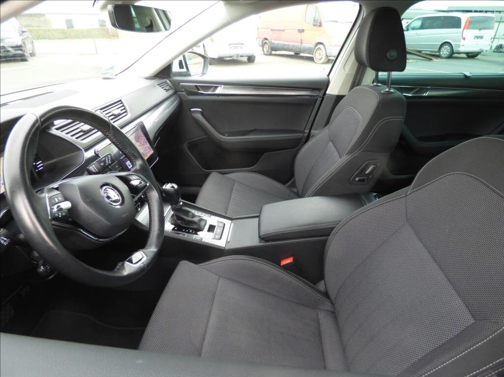 Škoda Superb Kombi 2,0 l 147 kw