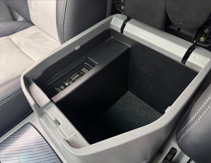 Toyota Land Cruiser SUV / Terénní 4,2 l 150 kw