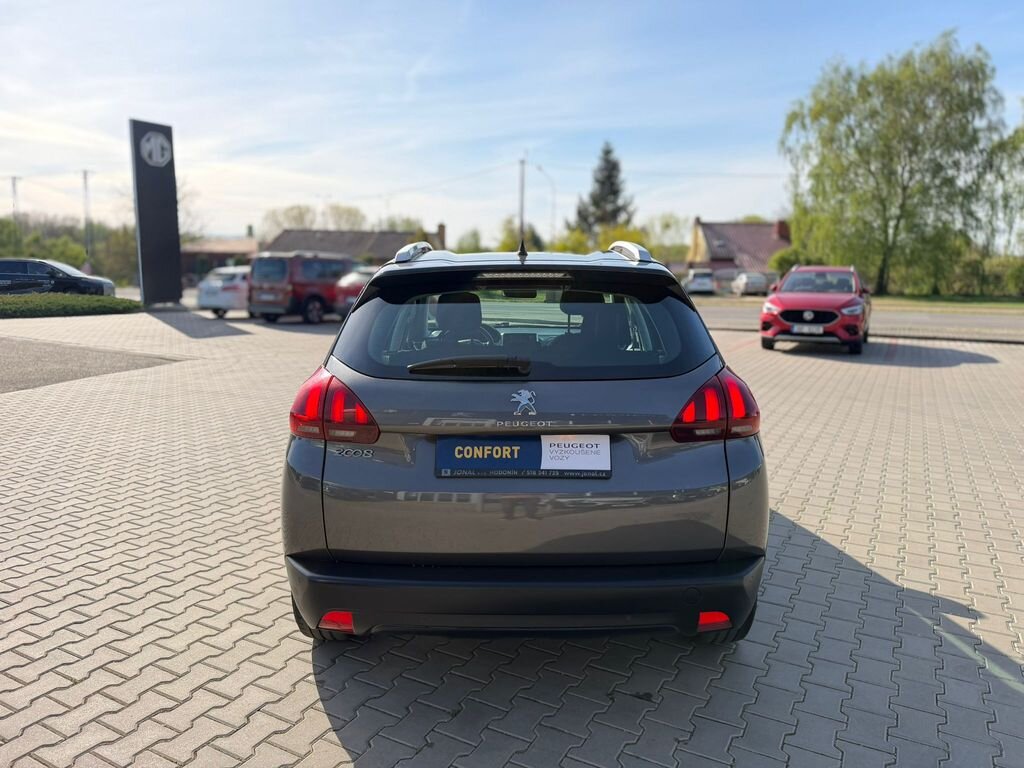 Peugeot 2008 SUV / Terénní 1,2 l 60 kw