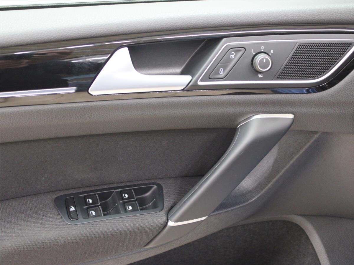 Volkswagen Golf Sportsvan Kombi 1,4 l 110 kw