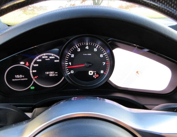 Porsche Cayenne Kombi 2,9 l 324 kw