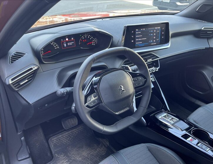 Peugeot 2008 SUV / Terénní 1,2 l 96 kw