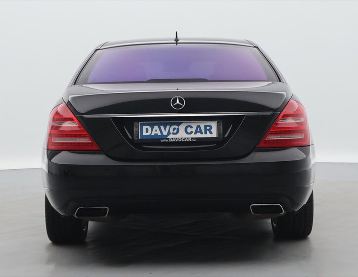 Mercedes-Benz Třídy S Sedan / Limuzína 4,7 l 320 kw