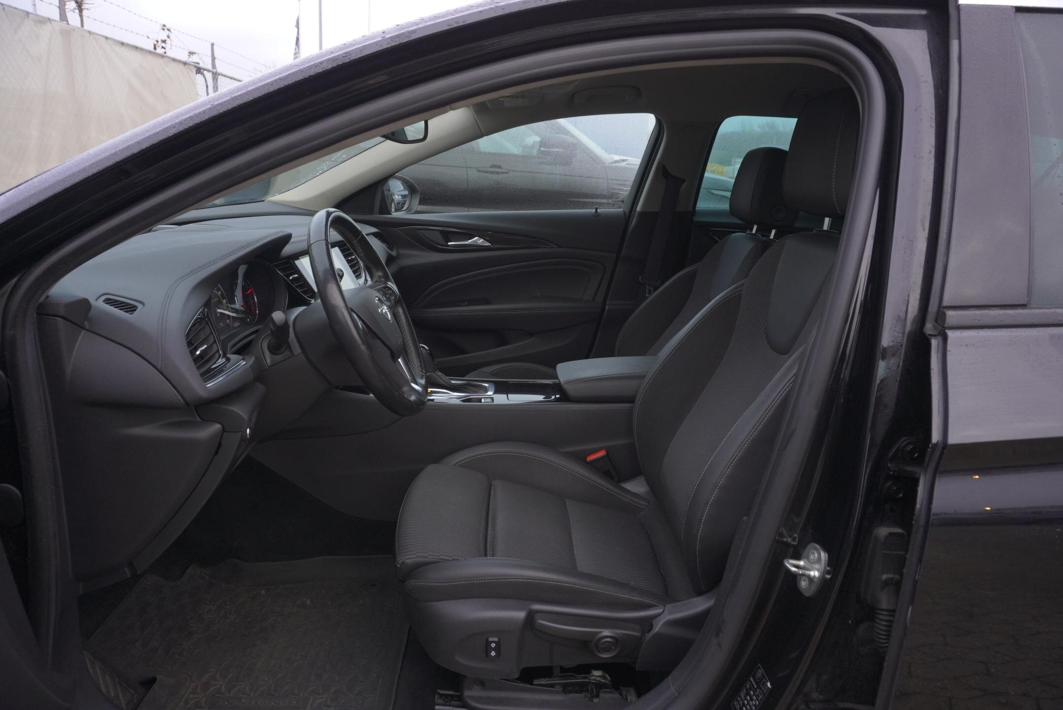 Opel Insignia Kombi 2,0 l 154 kw