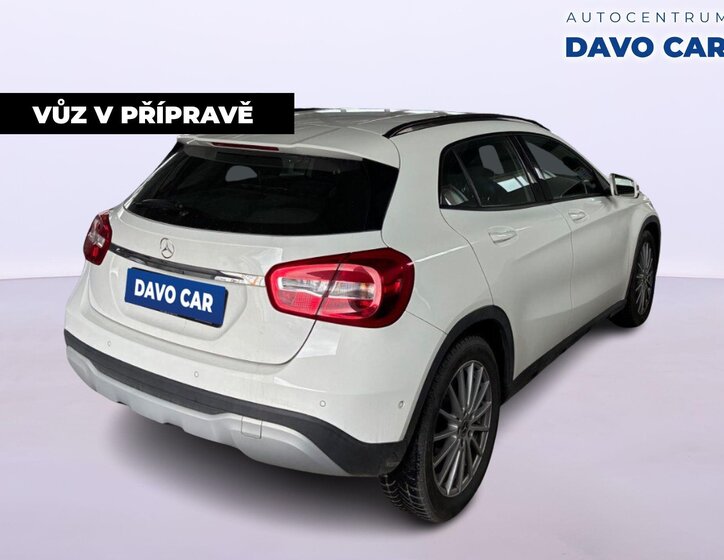 Mercedes-Benz GLA SUV / Terénní 2,1 l 100 kw