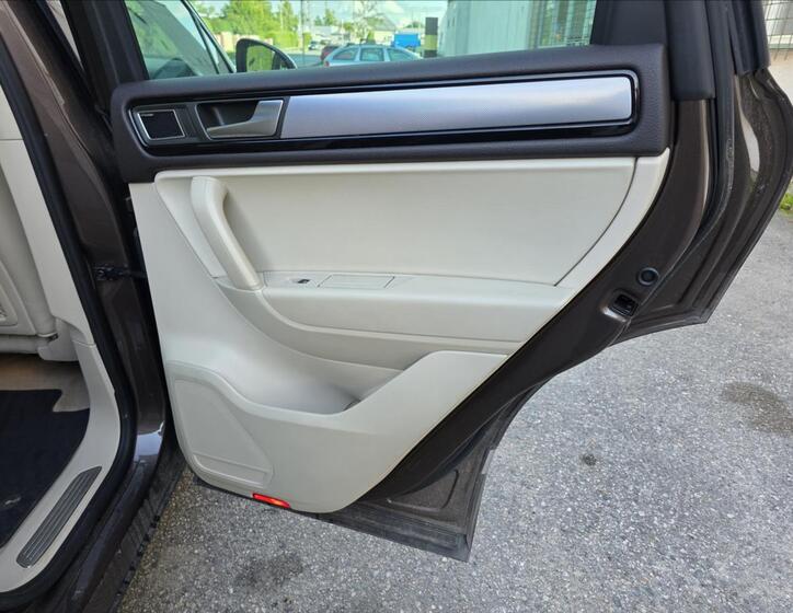Volkswagen Touareg 28