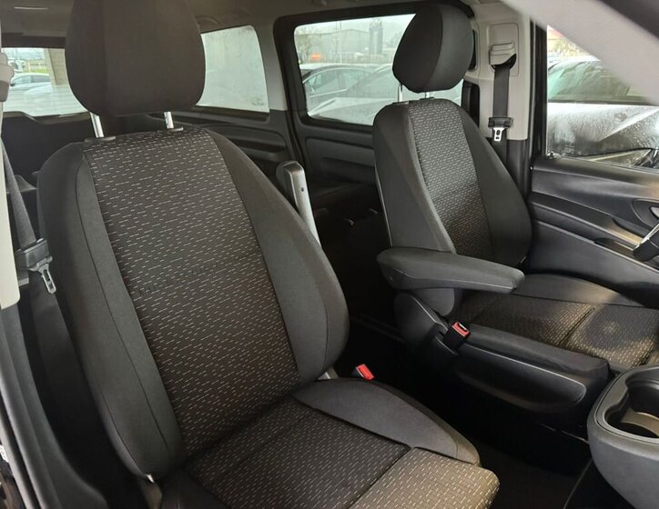 Mercedes-Benz Vito 19