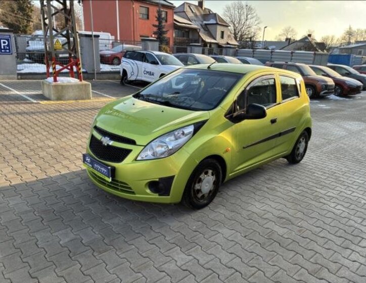 Chevrolet Spark Hatchback 995,0 50 kw
