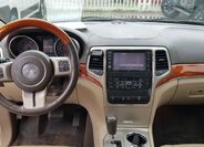 Jeep Grand Cherokee 5