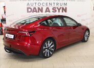 Tesla Model 3 Sedan / Limuzína 0,0 366 kw