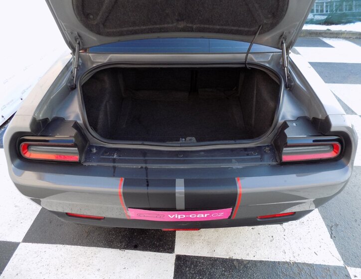 Dodge Challenger Ostatní 6,2 l 527 kw