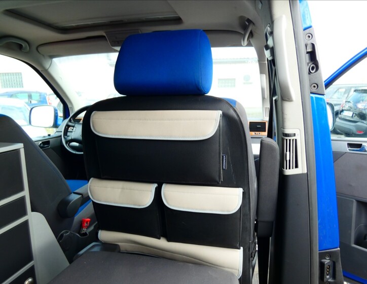 Volkswagen Multivan 12