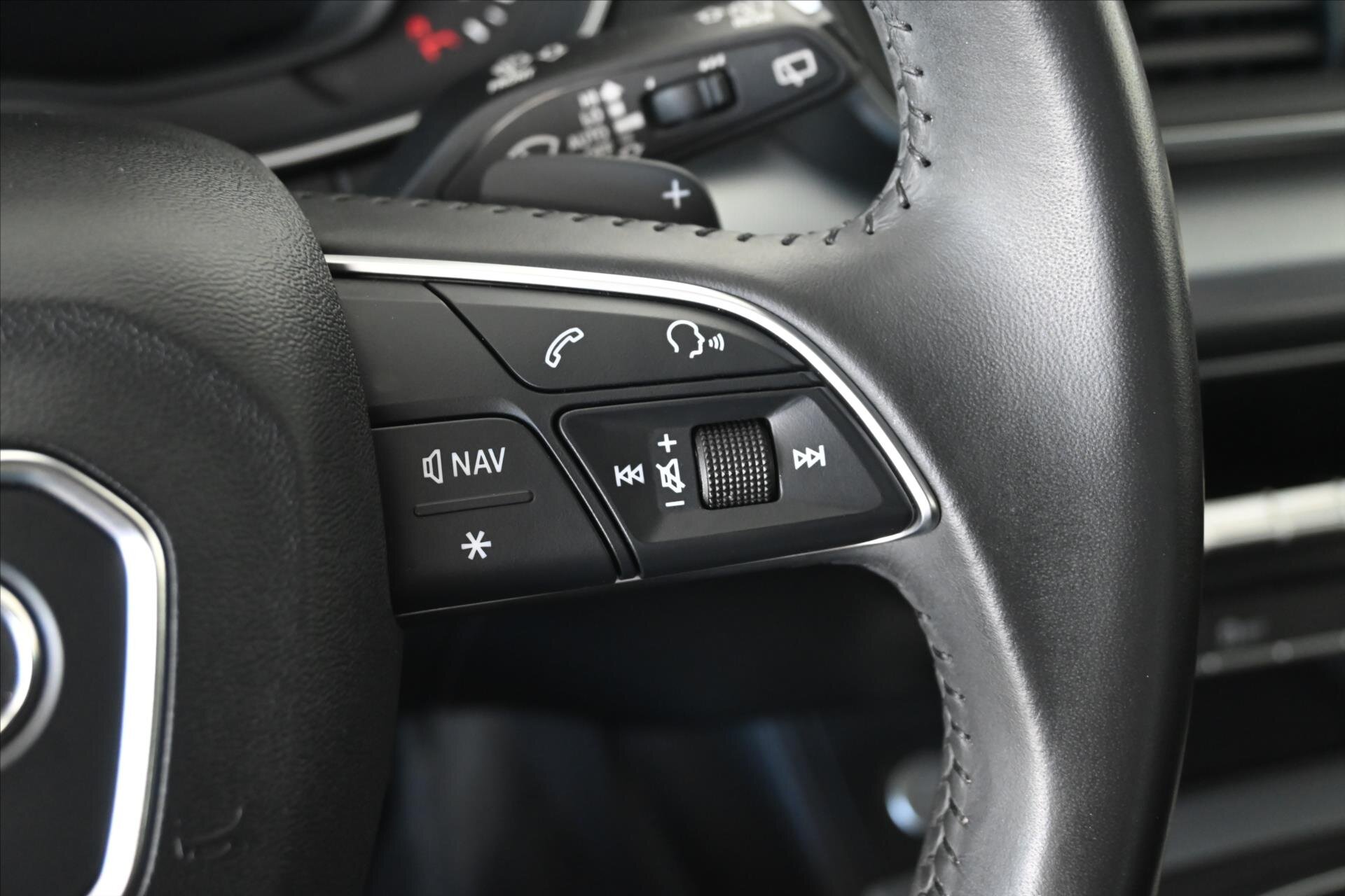 Audi Q5 SUV 2,0 l 140 kw