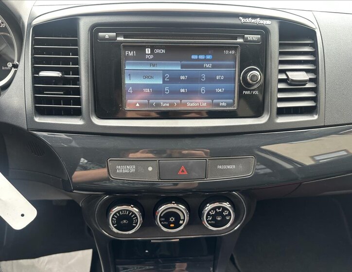 Mitsubishi Lancer Sedan 1,8 l 103 kw