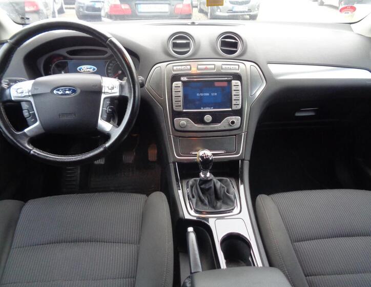Ford Mondeo 12