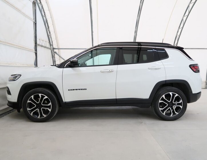 Jeep Compass SUV / Terénní 1,6 l 96 kw