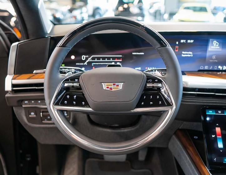 Cadillac Escalade 21