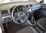 Volkswagen Golf 9