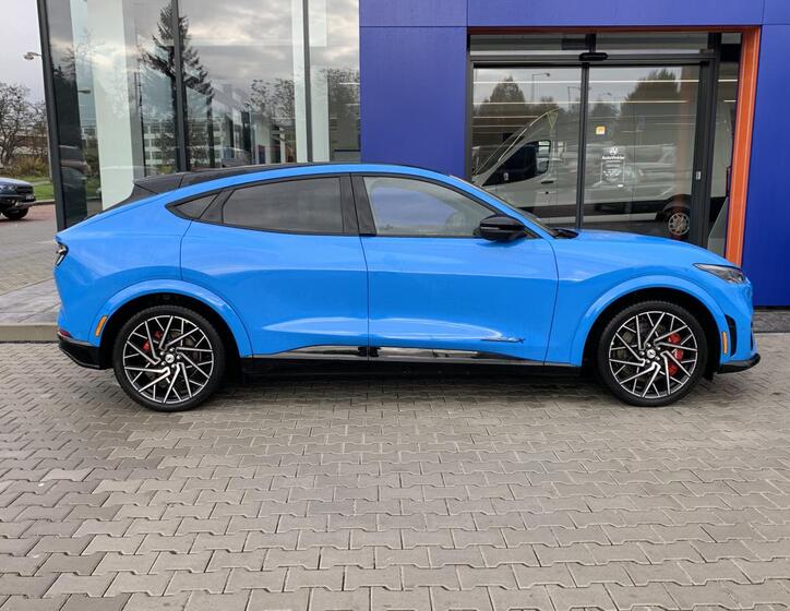 Ford Mustang Mach-E 3