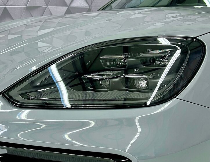 Porsche Cayenne SUV / Terénní 4,0 l 349 kw