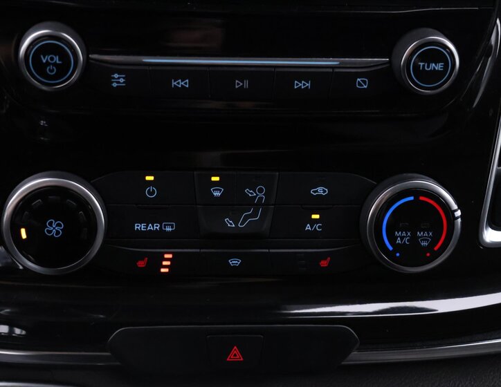 Ford Tourneo Custom Kombi 2,0 l 125 kw