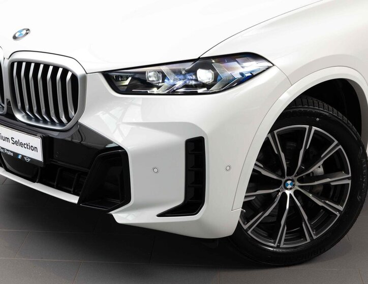 BMW X5 SUV / Terénní 3,0 l 280 kw