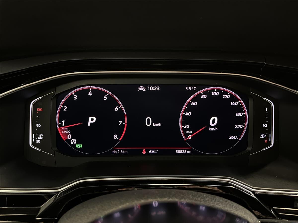 Volkswagen Polo Hatchback 1,5 l 110 kw