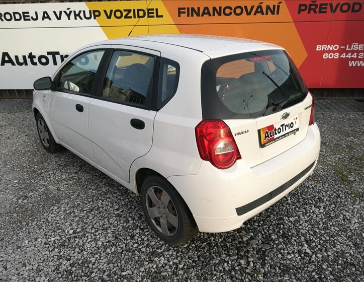 Chevrolet Aveo 4