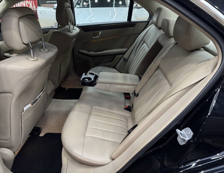 Mercedes-Benz Třídy E 21