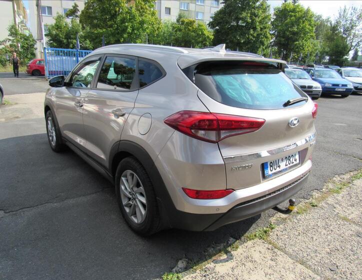 Hyundai Tucson 4