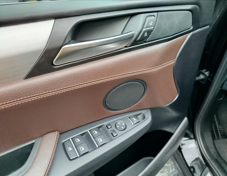 BMW X3 SUV / Terénní 3,0 l 190 kw