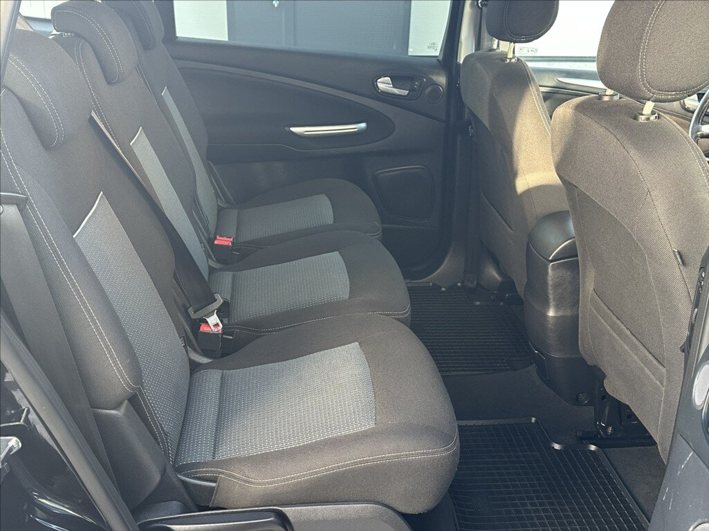 Ford S-MAX MPV 2,0 l 103 kw