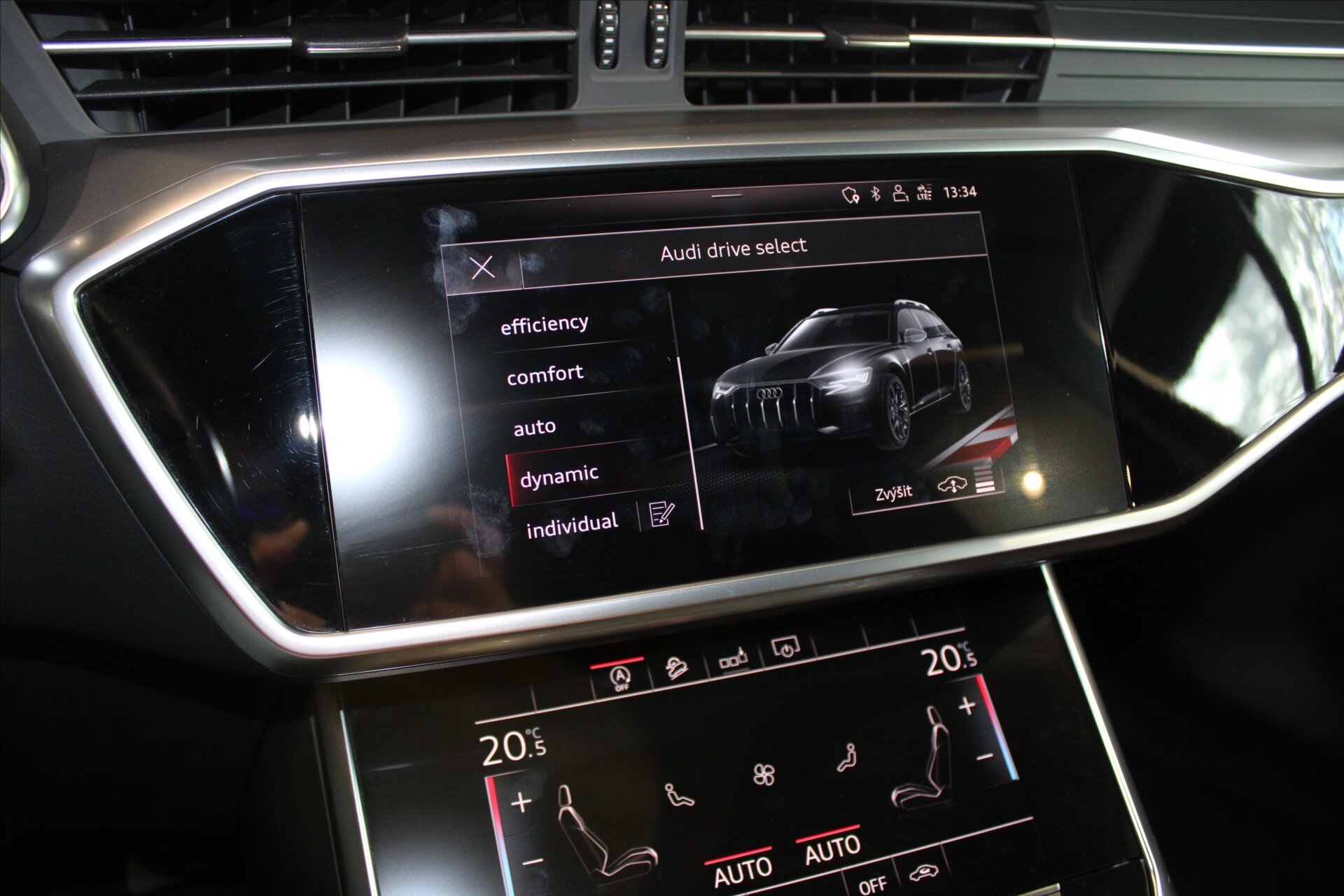 Audi A6 Allroad Kombi 3,0 l 257 kw