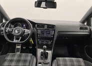 Volkswagen Golf 9
