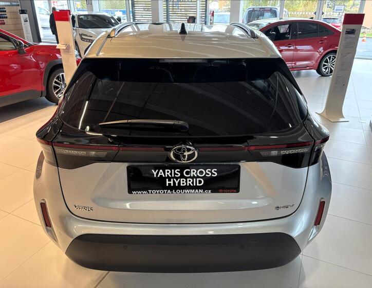 Toyota Yaris Cross 6