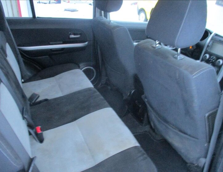Suzuki Grand Vitara 11