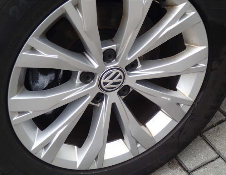 Volkswagen Tiguan SUV / Terénní 2,0 l 110 kw