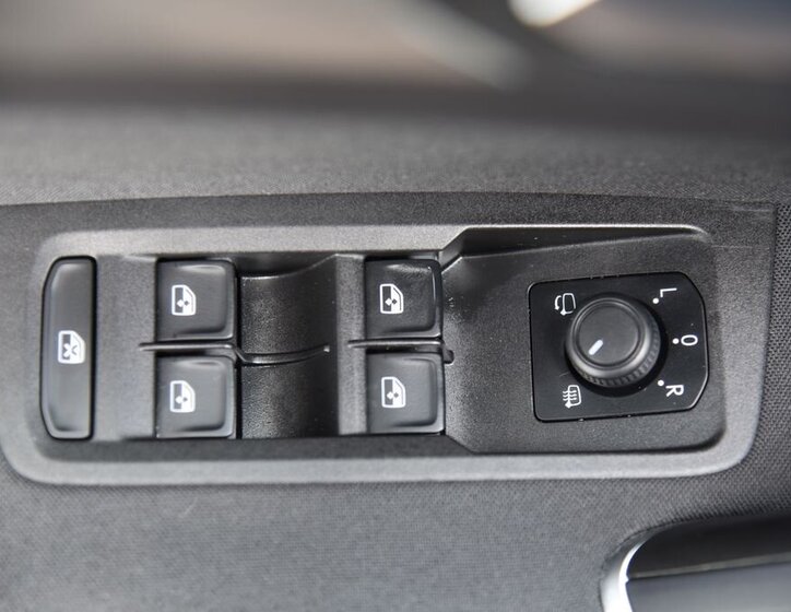 Volkswagen Touran MPV 2,0 l 90 kw