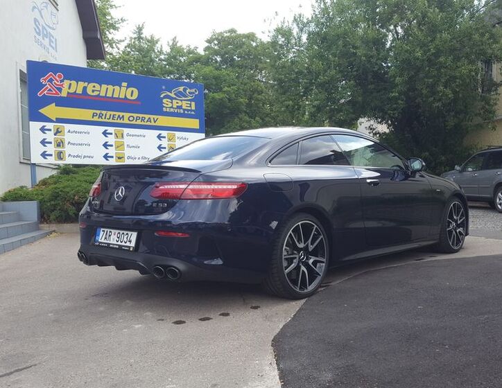 Mercedes-Benz Třídy E 2