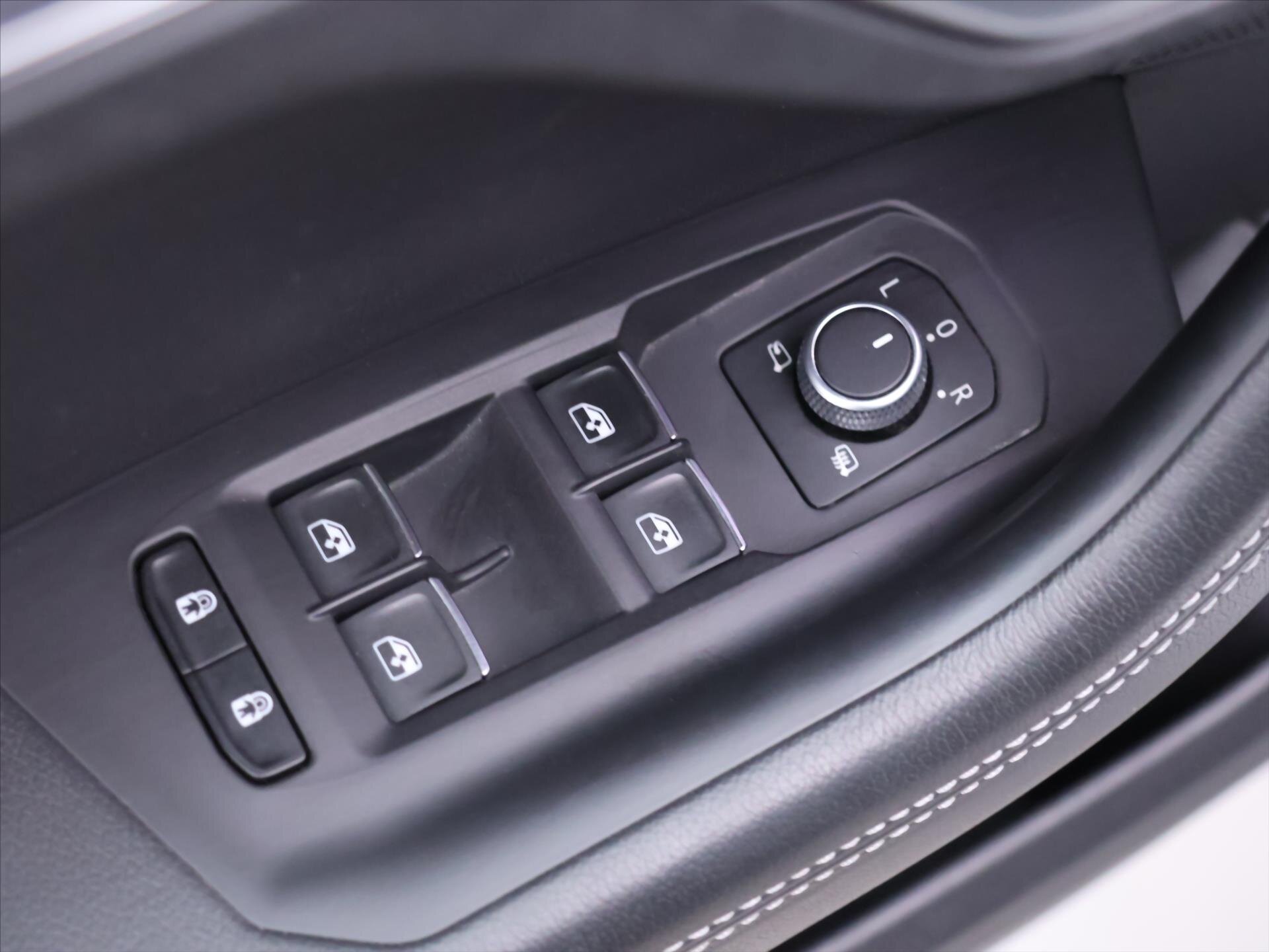 Volkswagen Touareg SUV 3,0 l 170 kw